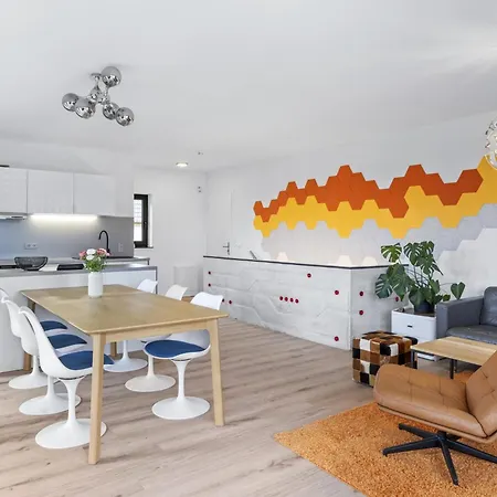 Spaceage Apartment