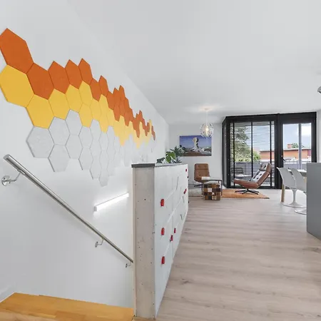 Apartment Spaceage *
